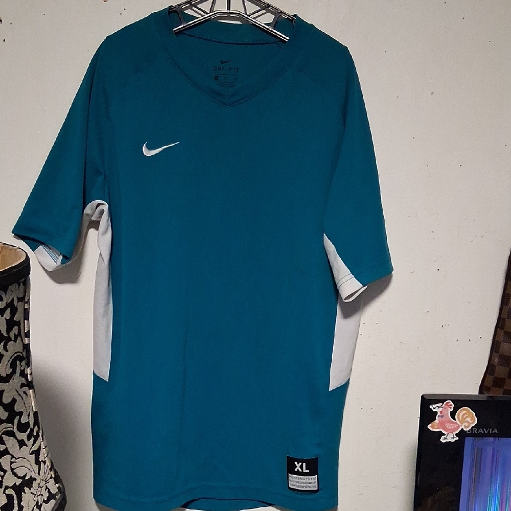 Boy's Nike Dri-Fit Turquoise and White Sports Tee/Jersey (XL)